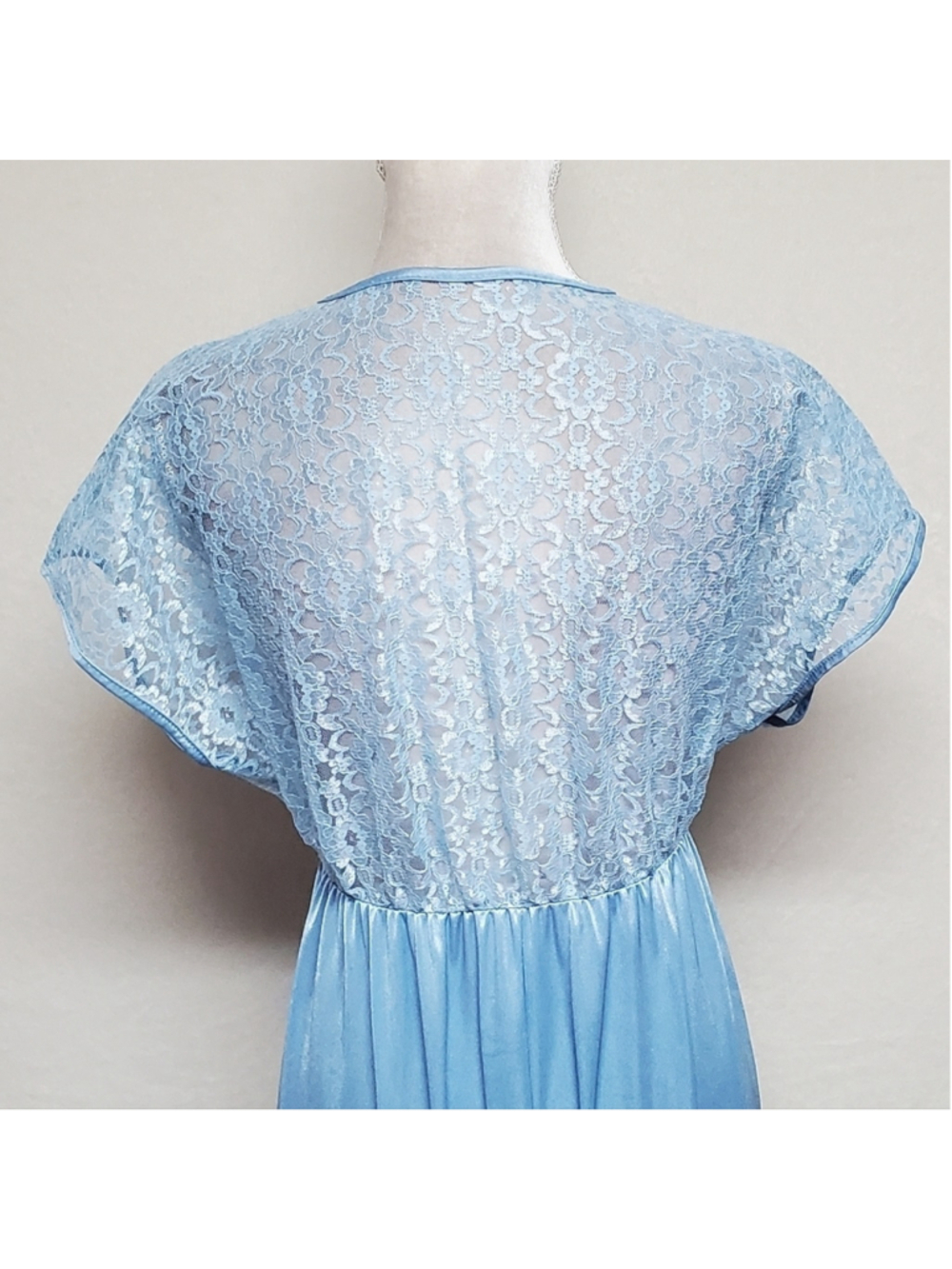 80s Vintage Powder Blue Sheer Lace Stretchy Satin Plunging Neckline Maxi Nighty - Picture 10 of 12